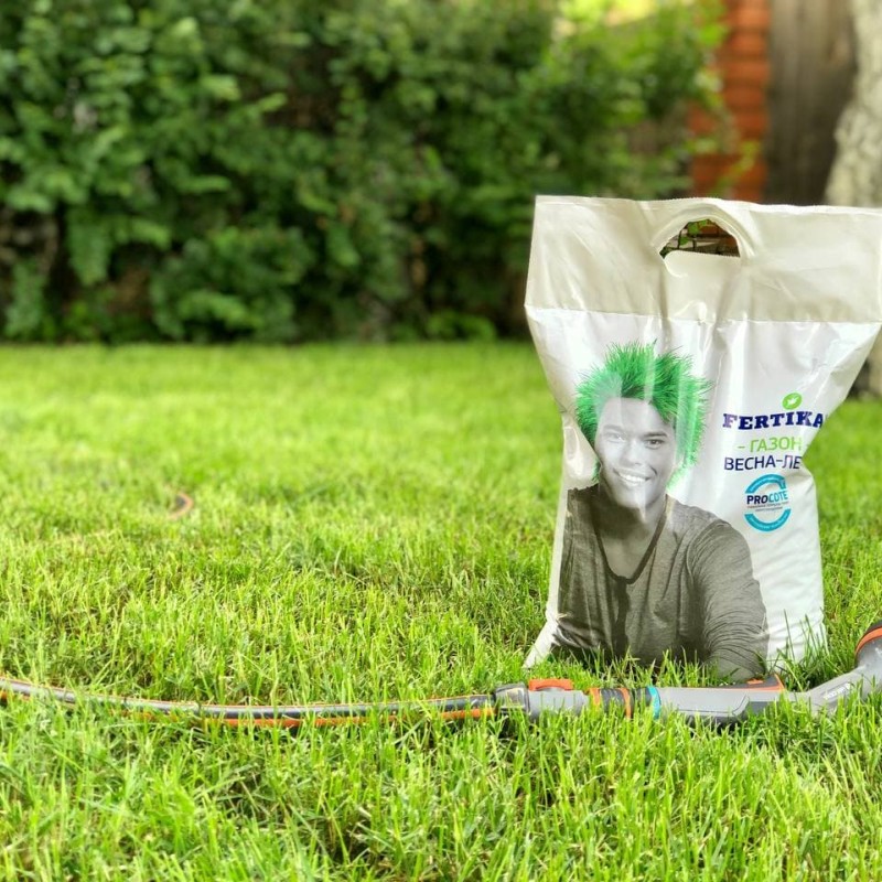 FERTIKA Удобрение для газона Газон Весна-Лето